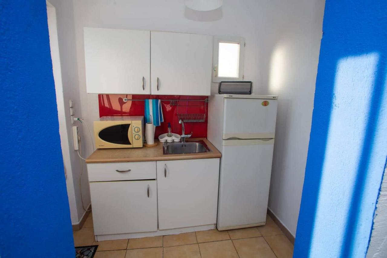 Airport View House Apartment Artemida  Exterior photo