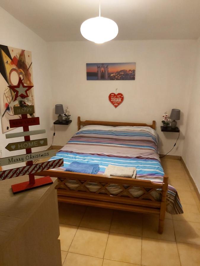 Airport View House Apartment Artemida  Exterior photo